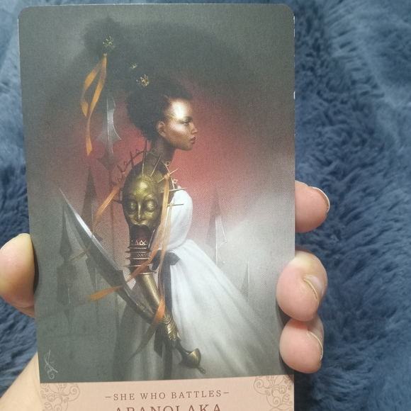 Elle Qui oracle cards - Picture 6 of 9